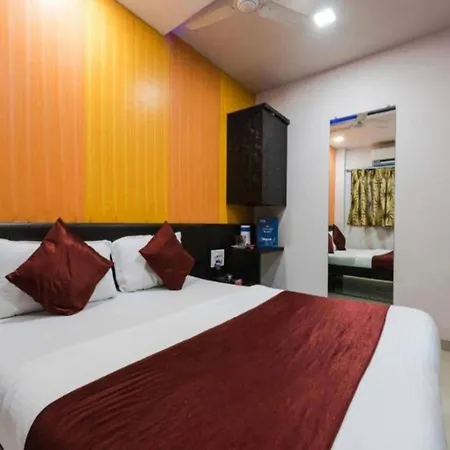 Golden Sagar - Kurla Hotel