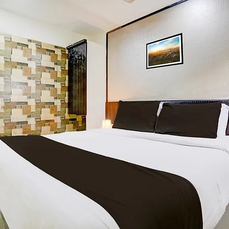 Hotel Golden Sagar - Kurla 3*