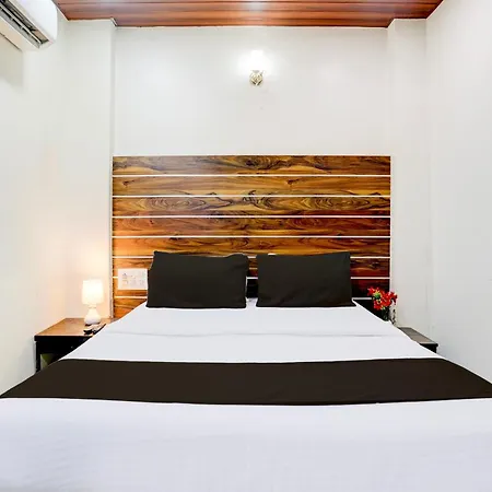 Golden Sagar - Kurla 3*