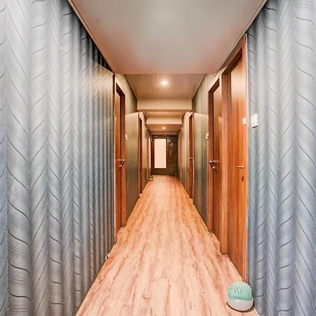 Hotel Via Maahi Residency