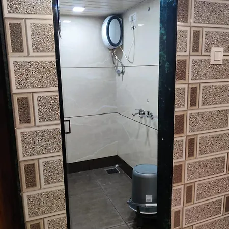 Hostel Ekta Ac Premium *