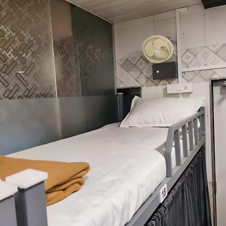Ekta Ac Premium Hostel