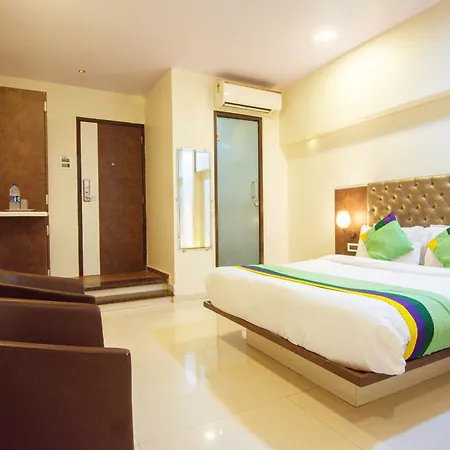 Hotel Treebo Blue Moon Powai 3*