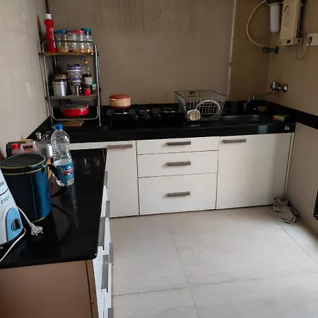 Apartment Raheja Residency