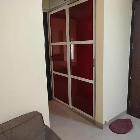 Apartment Raheja Residency