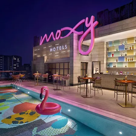 Moxy Andheri West Hotel