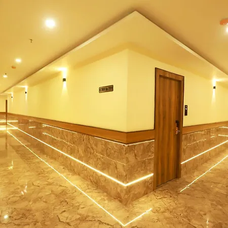 Bkc Minerva, Near Us Consulate Hotel