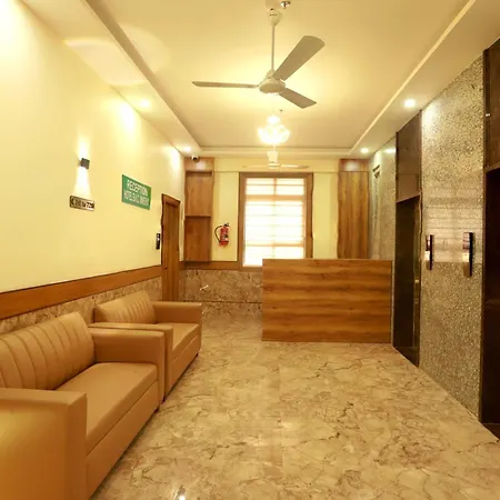 Hotel Bkc Minerva, Near Us Consulate 3*