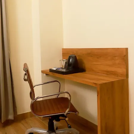 Bkc Minerva, Near Us Consulate Hotel 3*