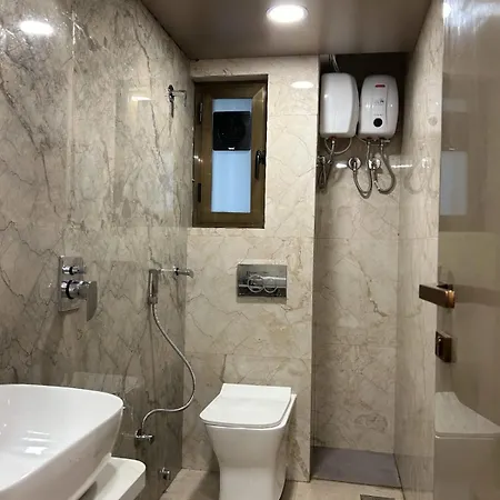 Downtown 1bhk Luxury In Mahalaxmi 602 Mumbai