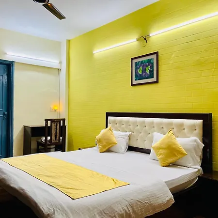 Homestay Urban And Suites, Service In Goregaon Mumbai