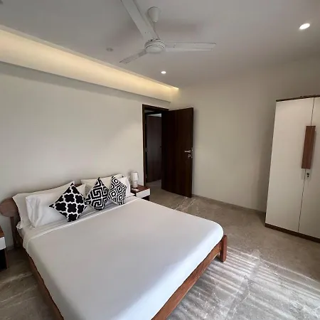 Luxurious 2 Bhk & Workspace On Juhu Tara Road