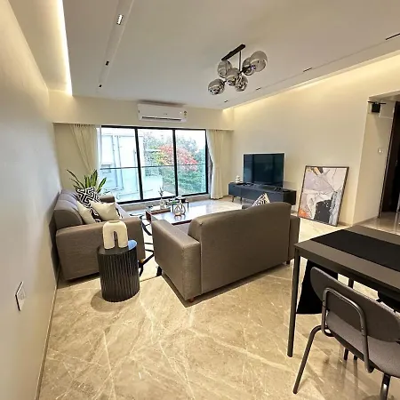 Luxurious 2 Bhk & Workspace On Juhu Tara Road Apartment *