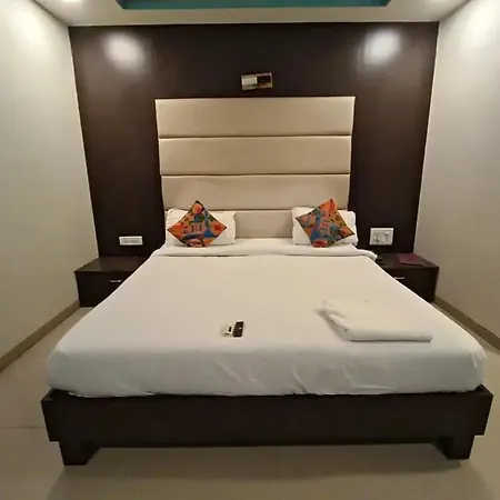 F1 3* Mumbai