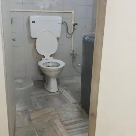 Apartment 1br Service In Shivaji Park *