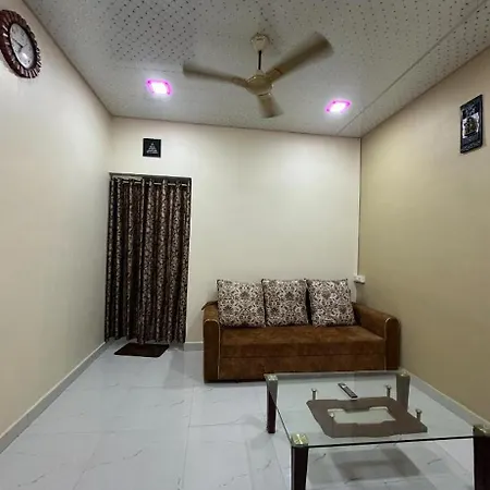 1bhk-entire Near Kokilaben Dhirubhai Ambani Hospital Andheri W Apartment