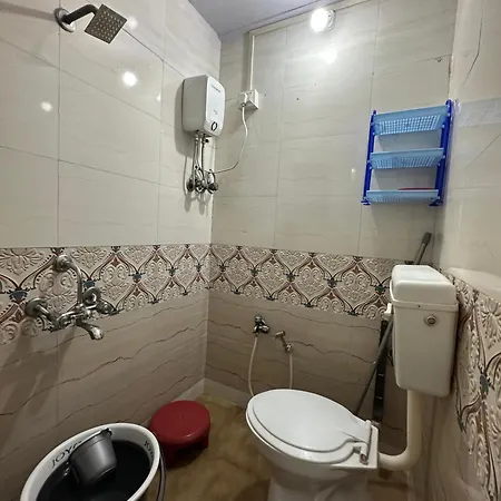 1bhk-entire Near Kokilaben Dhirubhai Ambani Hospital Andheri W *