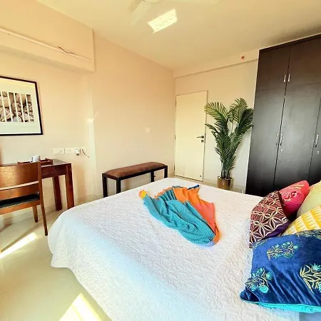 Connekthomes - 5 Star 3Bed3Bath Luxury Pool, Gym Near Airport Bkc *