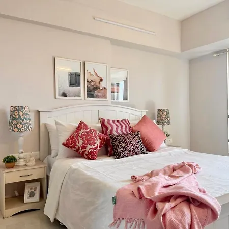 Connekthomes - 5 Star 3Bed3Bath Luxury Pool, Gym Near Airport Bkc Apartment
