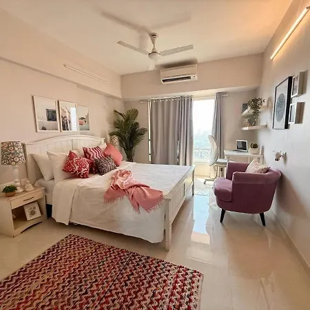 Connekthomes - 5 Star 3Bed3Bath Luxury Pool, Gym Near Airport Bkc * Mumbai