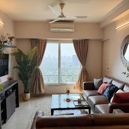 Connekthomes - 5 Star 3Bed3Bath Luxury Pool, Gym Near Airport Bkc Apartment