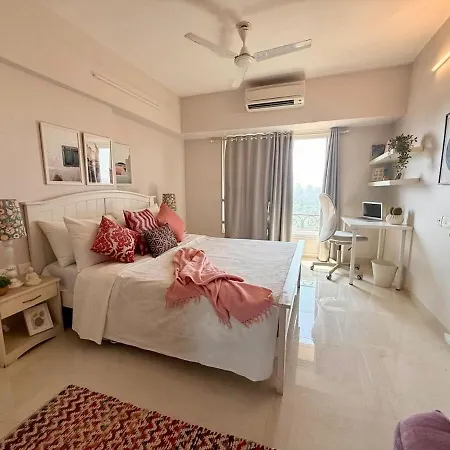 Connekthomes - 5 Star 3Bed3Bath Luxury Pool, Gym Near Airport Bkc Apartment Mumbai