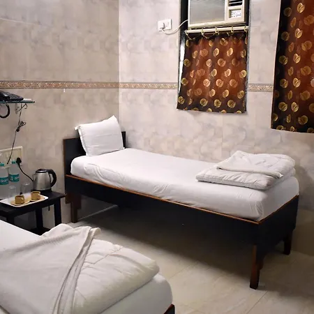 Kamal - Hotel Mumbai