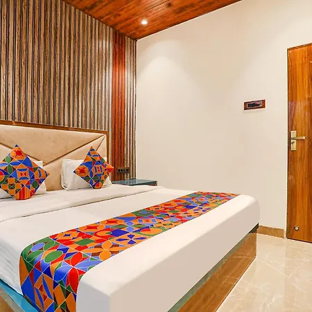 Via Versova Residency - Nr Kokilaben Hospital Hotel Mumbai