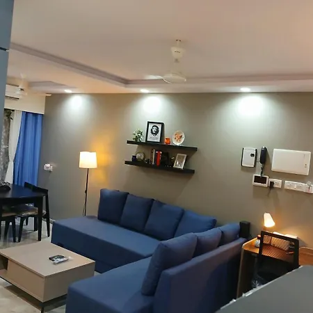 Lakefront Lounge-luxe 1bhk With 2 Baths-2bed Apartment Mumbai