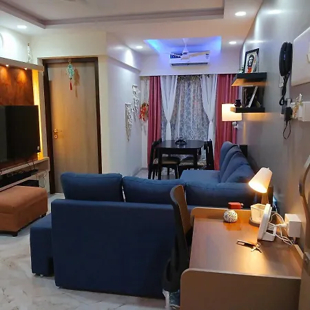 Lakefront Lounge-luxe 1bhk With 2 Baths-2bed Apartment *