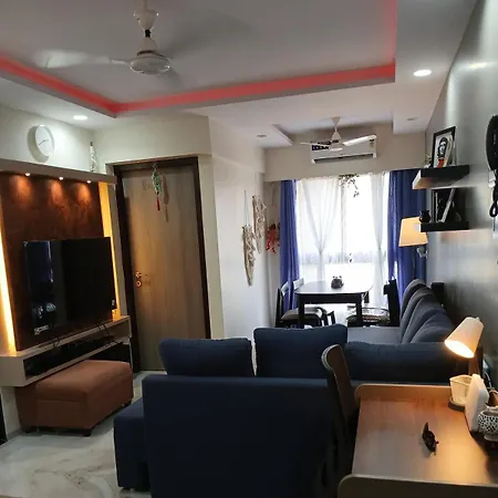 Apartment Lakefront Lounge-luxe 1bhk With 2 Baths-2bed