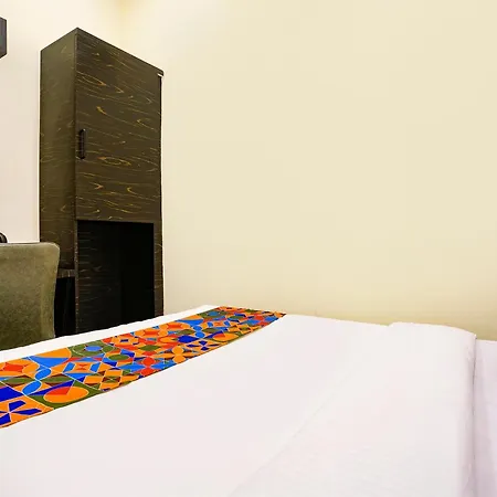 Hotel Fabhotel Skyline