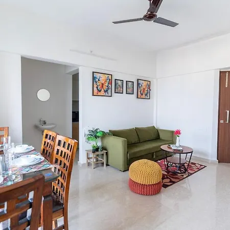 Skyline View 2bhk Near Oberoi Mall & Nesco *