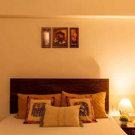 Skyline View 2bhk Near Oberoi Mall & Nesco