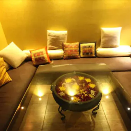 Peninsula Grand 4*