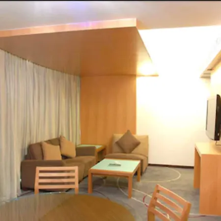 Peninsula Grand 4* Mumbai
