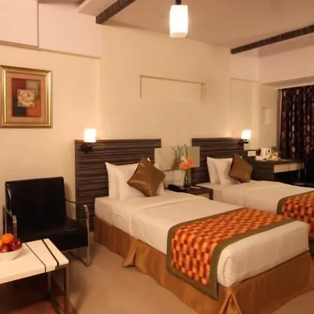 Nestor Hotel, Hotel