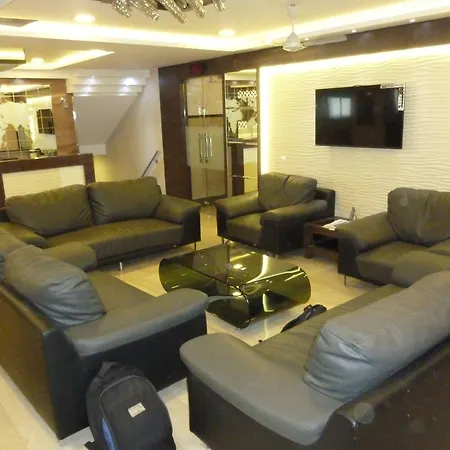 Orient Palace 2*