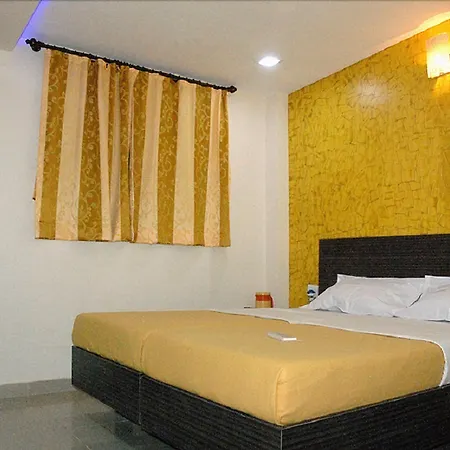 Golden Sagar - Kurla 3*