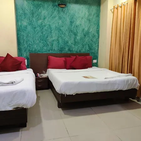 Hotel Golden Sagar - Kurla 3*
