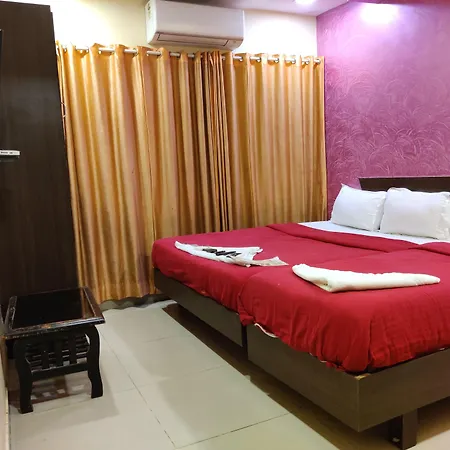 Golden Sagar - Kurla Hotel