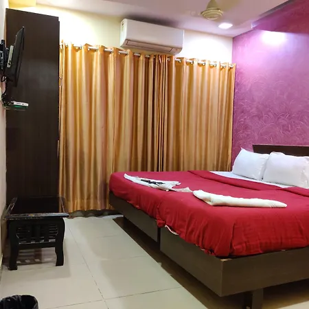Golden Sagar - Kurla Hotel
