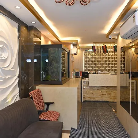 Park Palace Hotel 2*