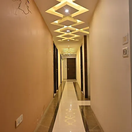 Park Palace Hotel 2*