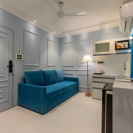 Hotel Home2 Residency, Airport