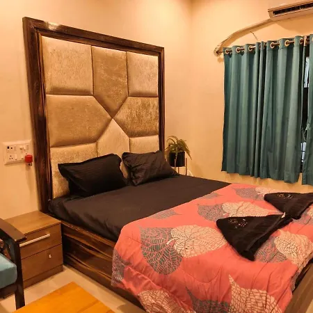 Ivy Good Vibes 302 C-wing Oshiwara Apartment *