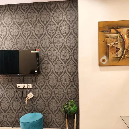 Apartment Ivy Good Vibes 302 C-wing Oshiwara Mumbai