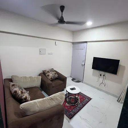 Ivy Palm Vista 002 Near Infinity Mall Malad Apartment Mumbai