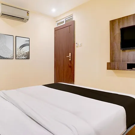 Hotel Townhouse Lbs Road Bkc Formerly Royal Palace 4*