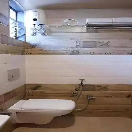 Royal Accord Hotel 3*